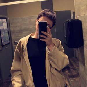 Meet your Posher, Leanne